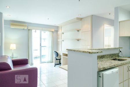 Sala de apartamento para alugar com 1 quarto, 45m² em Botafogo, Rio de Janeiro