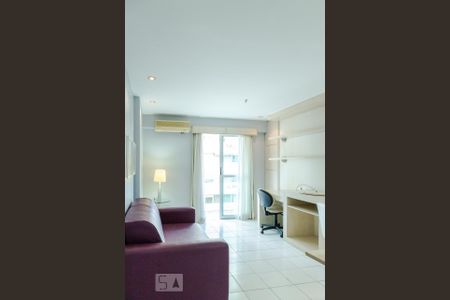 Sala de apartamento para alugar com 1 quarto, 45m² em Botafogo, Rio de Janeiro