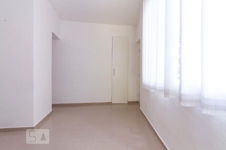 Sala  de apartamento para alugar com 1 quarto, 60m² em Vila Carrão, São Paulo