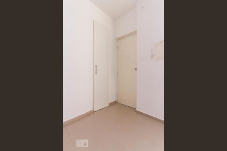 Apartamento para alugar com 60m², 1 quarto e sem vagaPorta de Entrada e Armário na Sala 