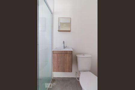 Banheiro de kitnet/studio para alugar com 1 quarto, 15m² em Vila Matilde, São Paulo