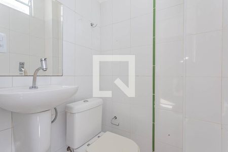 Casa de condomínio à venda com 104m², 3 quartos e 2 vagasBanheiro de Serviços