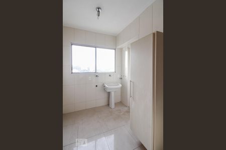Apartamento para alugar com 73m², 3 quartos e 2 vagas Apartamento para alugar com 73m², 3 quartos e 2 vagasÁrea de Serviço