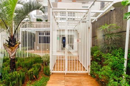 Apartamento à venda com 65m², 2 quartos e 1 vaga Apartamento à venda com 65m², 2 quartos e 1 vagaFachada e portaria