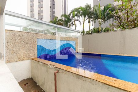 Apartamento à venda com 65m², 2 quartos e 1 vaga Apartamento à venda com 65m², 2 quartos e 1 vagaÁrea comum - Piscina