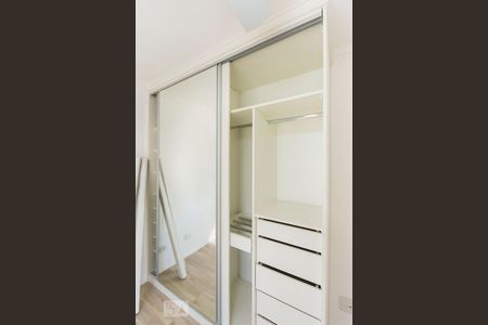 Quarto 01 de apartamento à venda com 2 quartos, 63m² em Vila Olímpia, São Paulo