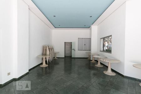 Apartamento à venda com 72m², 2 quartos e 1 vagaSalão de festa 