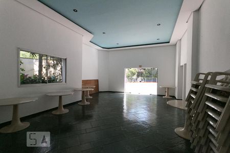 Apartamento à venda com 72m², 2 quartos e 1 vagaSalão de festa 