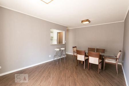 Apartamento à venda com 72m², 2 quartos e 1 vagaSala