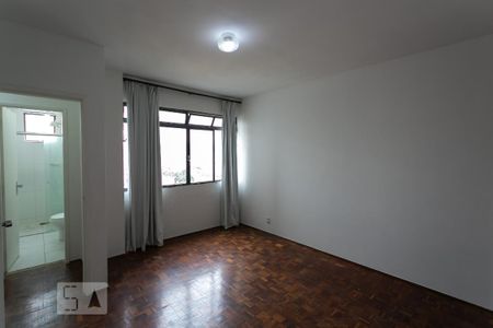 Sala de apartamento à venda com 2 quartos, 70m² em Sagrada Família, Belo Horizonte