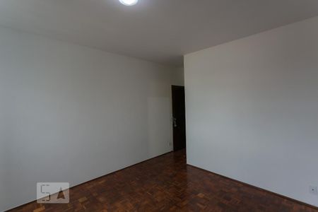 Sala de apartamento à venda com 2 quartos, 70m² em Sagrada Família, Belo Horizonte