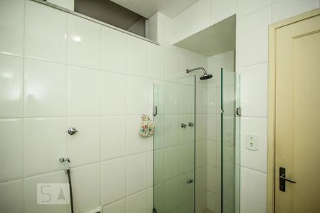 Banheiro de apartamento para alugar com 2 quartos, 85m² em Copacabana, Rio de Janeiro