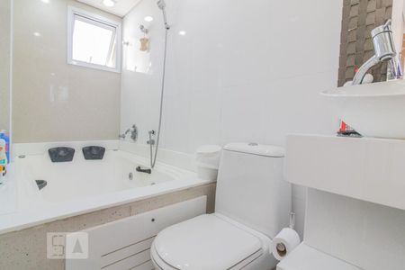 Banheiro de apartamento à venda com 3 quartos, 105m² em Campestre, Santo André