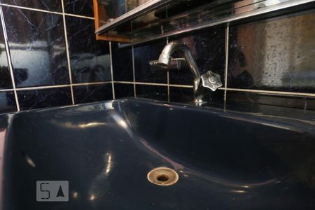 Casa à venda com 110m², 2 quartos e sem vaga Casa à venda com 110m², 2 quartos e sem vagaBanheiro da Suíte 02