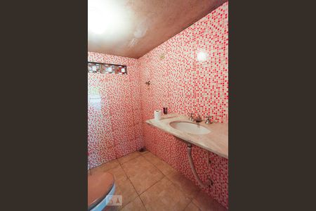 Casa à venda com 140m², 3 quartos e 2 vagas Casa à venda com 140m², 3 quartos e 2 vagasBanheiro2