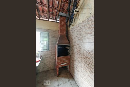 Casa à venda com 140m², 3 quartos e 2 vagas Casa à venda com 140m², 3 quartos e 2 vagasChurrasqueira