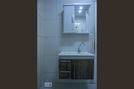 Banheiro de kitnet/studio à venda com 1 quarto, 32m² em República, São Paulo