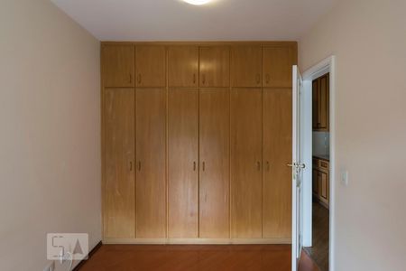 Apartamento à venda com 100m², 3 quartos e 2 vagasQuarto 3 - Suíte (Armários)