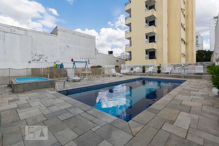 Apartamento à venda com 100m², 3 quartos e 2 vagasÁrea comum - Piscina