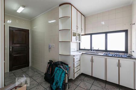 Apartamento à venda com 100m², 3 quartos e 2 vagasCozinha