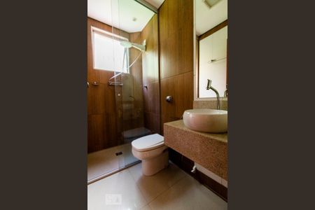 Apartamento para alugar com 80m², 3 quartos e 1 vaga Apartamento para alugar com 80m², 3 quartos e 1 vagaBanheiro Social