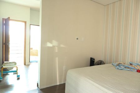 Casa à venda com 310m², 3 quartos e 3 vagasSuíte 3