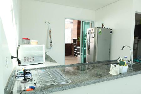 Casa à venda com 310m², 3 quartos e 3 vagasCozinha