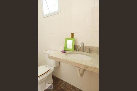 Casa à venda com 310m², 3 quartos e 3 vagasBanheiro - Suíte 1