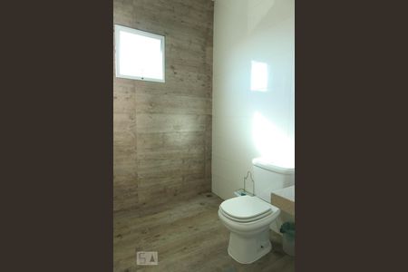 Casa à venda com 310m², 3 quartos e 3 vagasBanheiro - Suíte 2