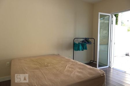 Casa à venda com 310m², 3 quartos e 3 vagasSuíte 2