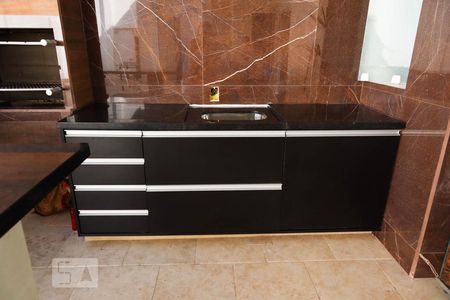 Casa à venda com 310m², 3 quartos e 3 vagasChurrasqueira