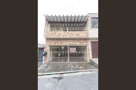 Casa à venda com 205m², 3 quartos e 2 vagasFachada