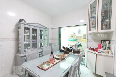 Casa à venda com 205m², 3 quartos e 2 vagasCozinha