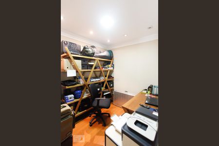 Apartamento para alugar com 250m², 3 quartos e sem vagaEscritório