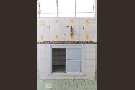 Apartamento para alugar com 73m², 3 quartos e 1 vagaArmário da Cozinha 