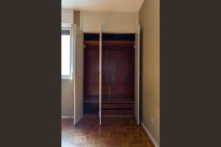 Apartamento para alugar com 73m², 3 quartos e 1 vagaArmário do Quarto 2 