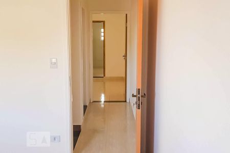 Corredor de casa para alugar com 2 quartos, 180m² em Macedo, Guarulhos