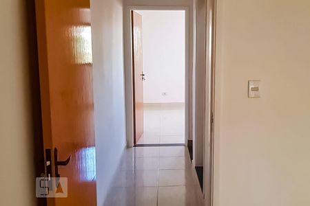 Corredor de casa para alugar com 2 quartos, 180m² em Macedo, Guarulhos