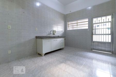 Casa para alugar com 90m², 2 quartos e 1 vaga Casa para alugar com 90m², 2 quartos e 1 vagaCozinha