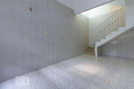 Casa para alugar com 90m², 2 quartos e 1 vaga Casa para alugar com 90m², 2 quartos e 1 vagaCozinha