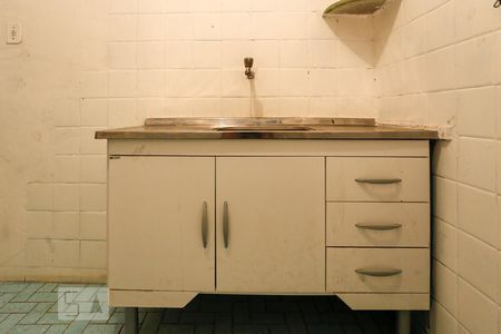 Cozinha de kitnet/studio para alugar com 1 quarto, 35m² em Bela Vista, São Paulo