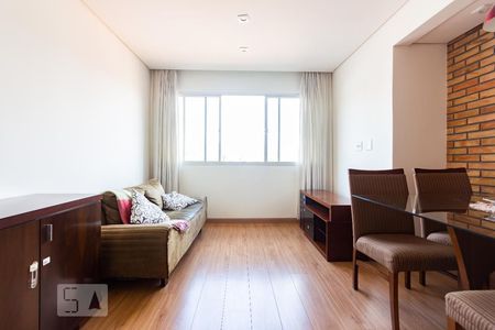 Apartamento para alugar com 60m², 2 quartos e 1 vagaSala 