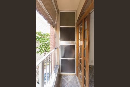 Apartamento à venda com 66m², 2 quartos e 1 vagaVaranda