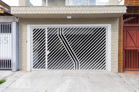 Casa para alugar com 280m², 4 quartos e 2 vagasFachada