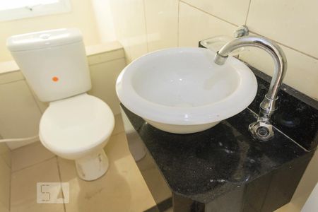 Banheiro de casa à venda com 3 quartos, 250m² em Jardim Stella, Santo André