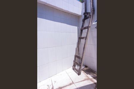 Casa à venda com 250m², 3 quartos e 5 vagas Casa à venda com 250m², 3 quartos e 5 vagasVaranda do Quarto 3