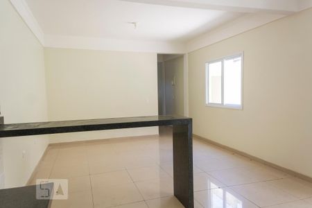 Casa à venda com 250m², 3 quartos e 5 vagas Casa à venda com 250m², 3 quartos e 5 vagasCoziinha