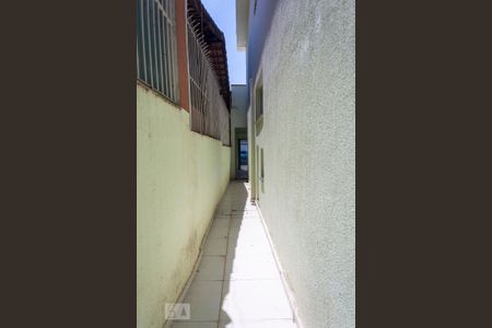 Casa à venda com 250m², 3 quartos e 5 vagas Casa à venda com 250m², 3 quartos e 5 vagasCorredor