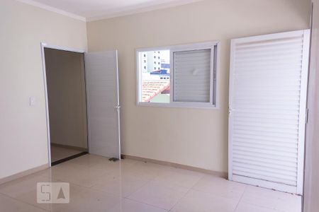 Casa à venda com 250m², 3 quartos e 5 vagas Casa à venda com 250m², 3 quartos e 5 vagasQuarto 3