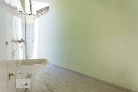 Casa à venda com 250m², 3 quartos e 5 vagas Casa à venda com 250m², 3 quartos e 5 vagasLavanderia